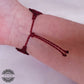 Pulsera Bohemia Macrame con hilo trenzado en color rojo / Bohemian Macrame bracelet with braided thread in red color