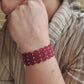 Pulsera Bohemia Macrame con hilo trenzado en color rojo / Bohemian Macrame bracelet with braided thread in red color